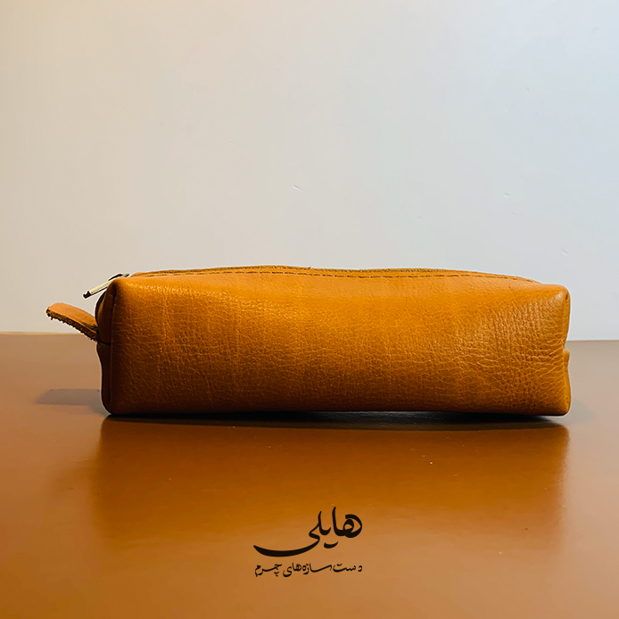 جامدادی چرمی دست‌دوز کد ۰۴۴